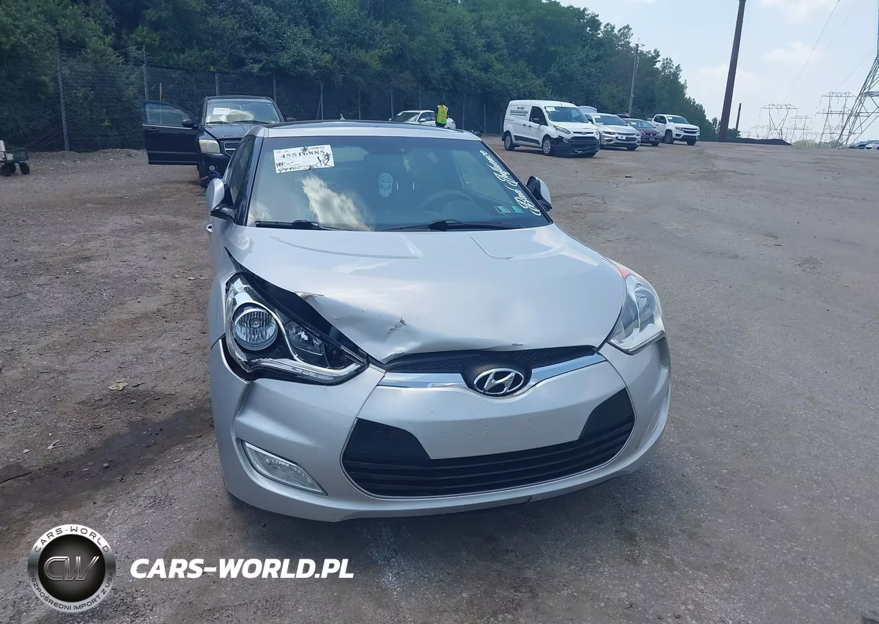 2016 Hyundai Veloster VIN:KMHTC6ADXGU296782 - 13