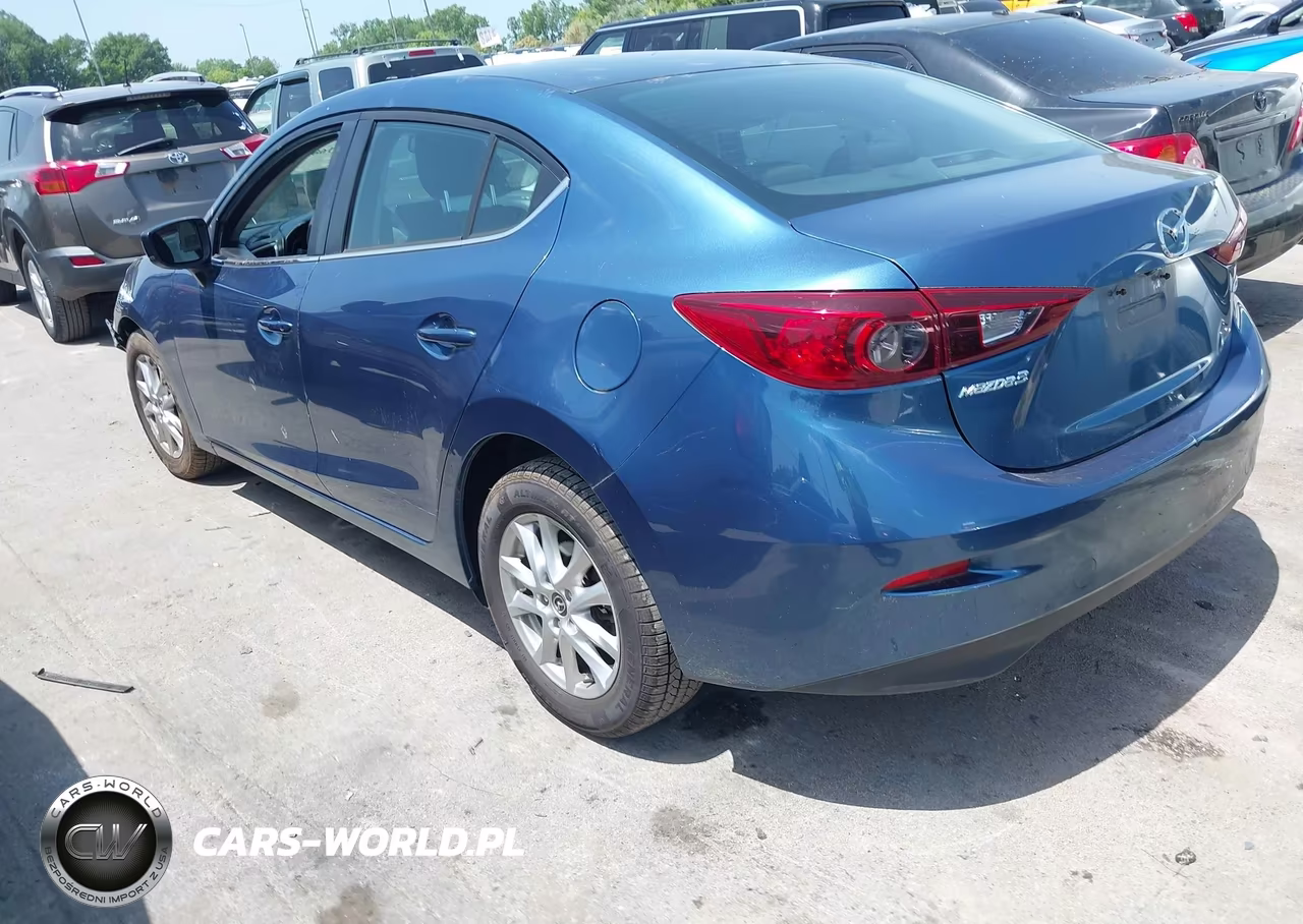 2018 Mazda Mazda3 Sport VIN:3MZBN1U71JM247871 - 3