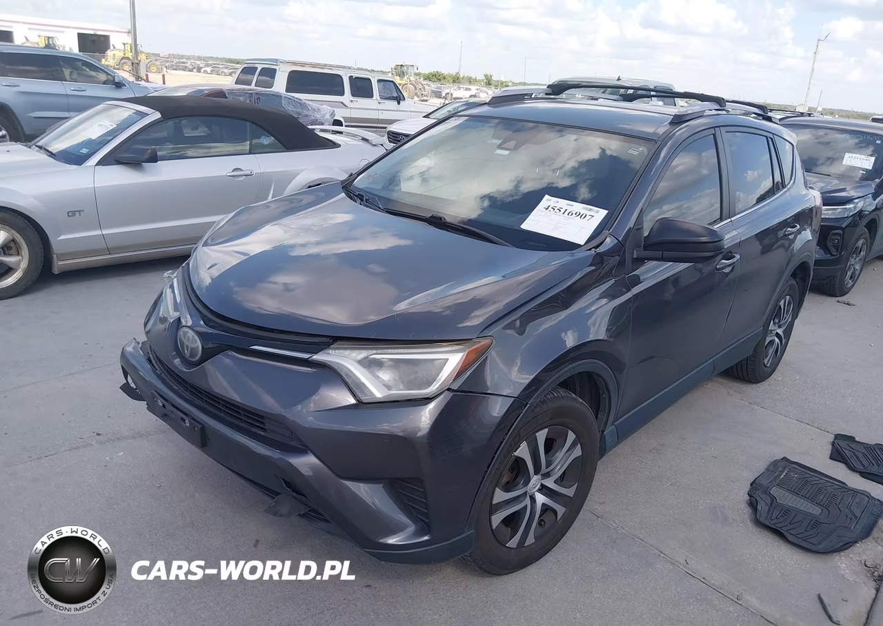 2017 Toyota Rav4 Le VIN:JTMZFREV1HJ712067 - 2
