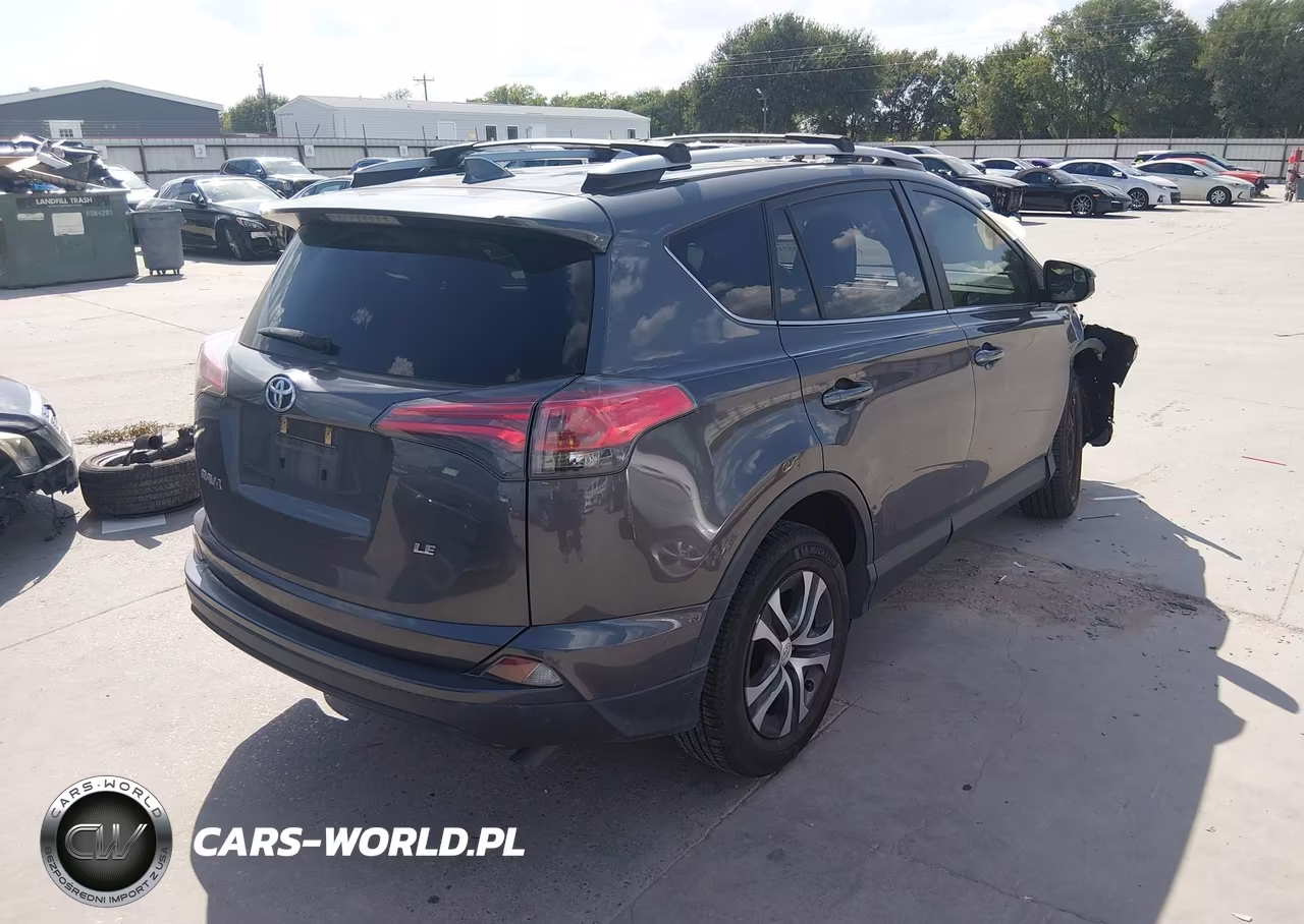 2017 Toyota Rav4 Le VIN:JTMZFREV1HJ712067 - 4