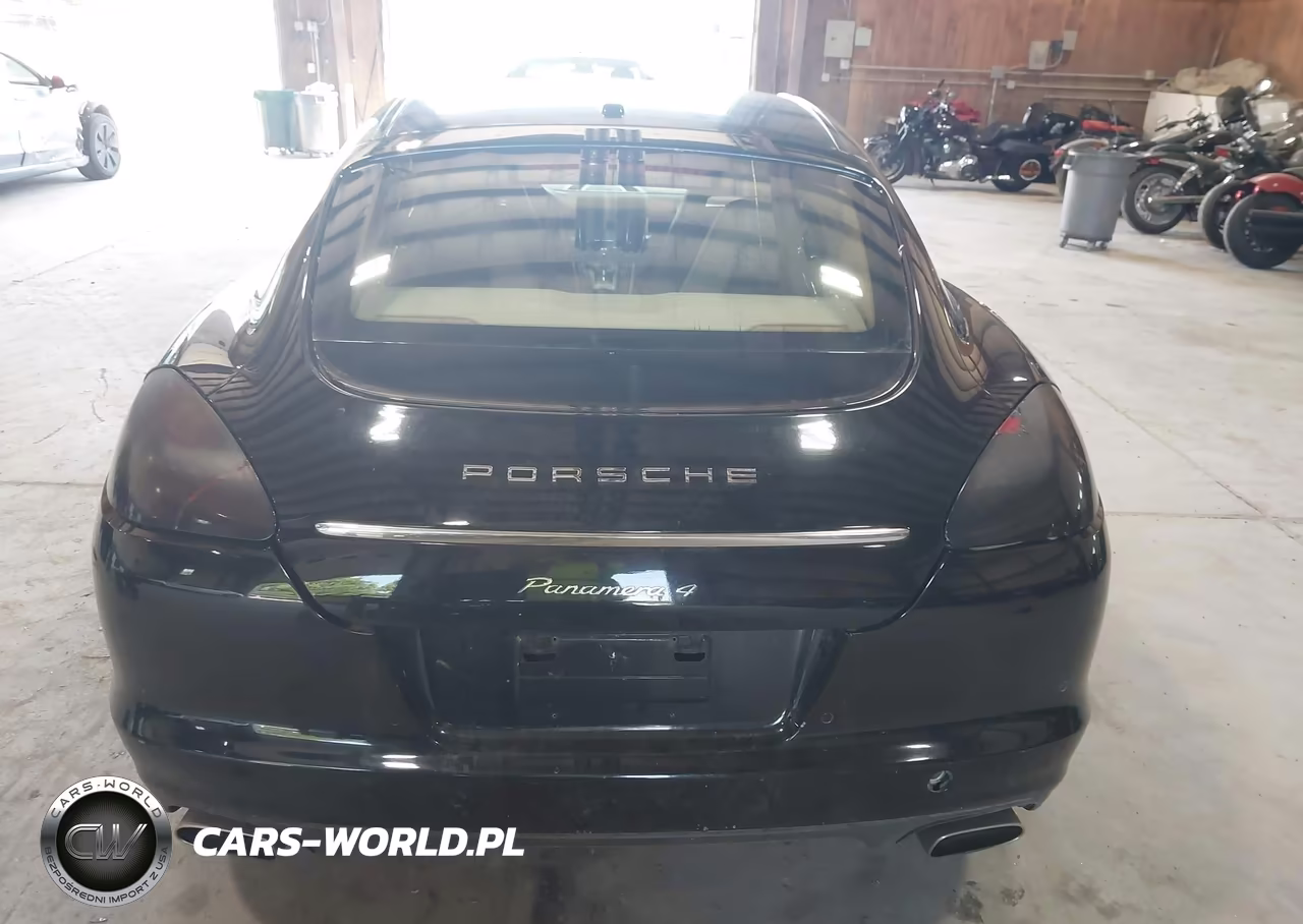 2011 Porsche Panamera 2-4 VIN:WP0AA2A74BL010623 - 17