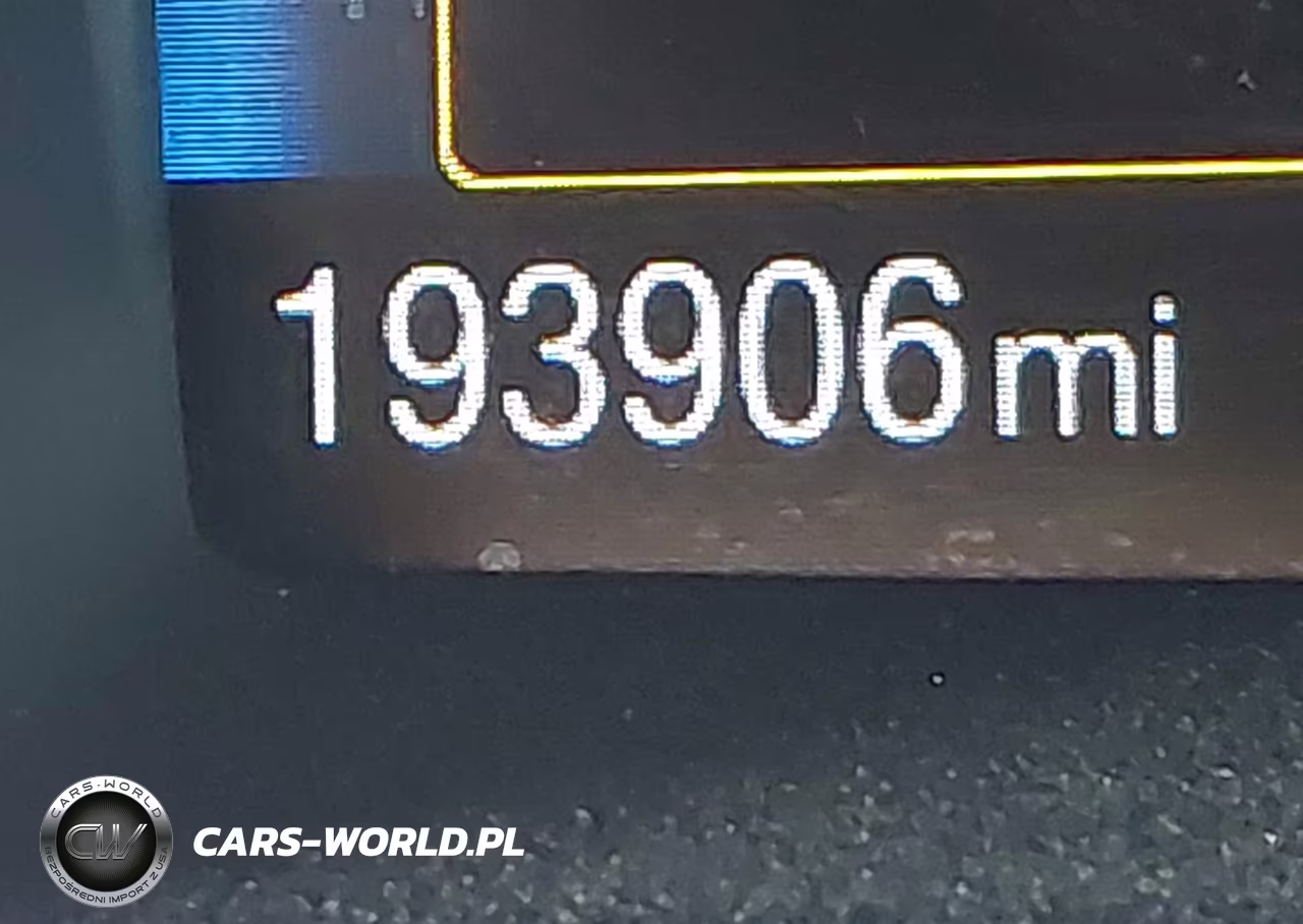 2017 Ford Focus Se VIN:1FADP3K24HL224773 - 16
