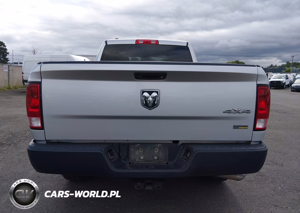 2016 Ram 1500 Tradesman VIN:1C6RR7FG1GS395998 - 16