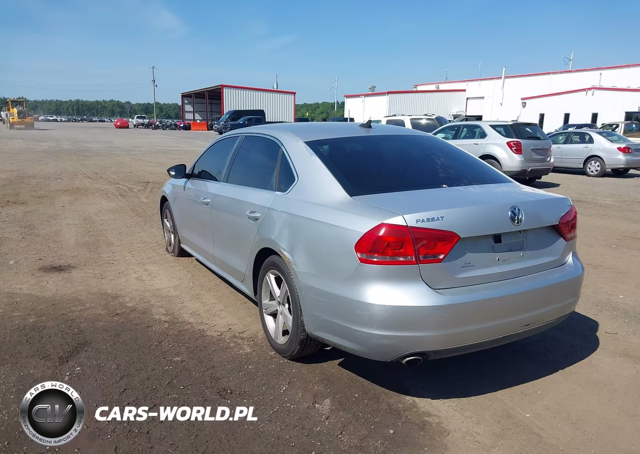 2012 Volkswagen Passat 2.5L Se VIN:1VWBP7A32CC074400 - 3