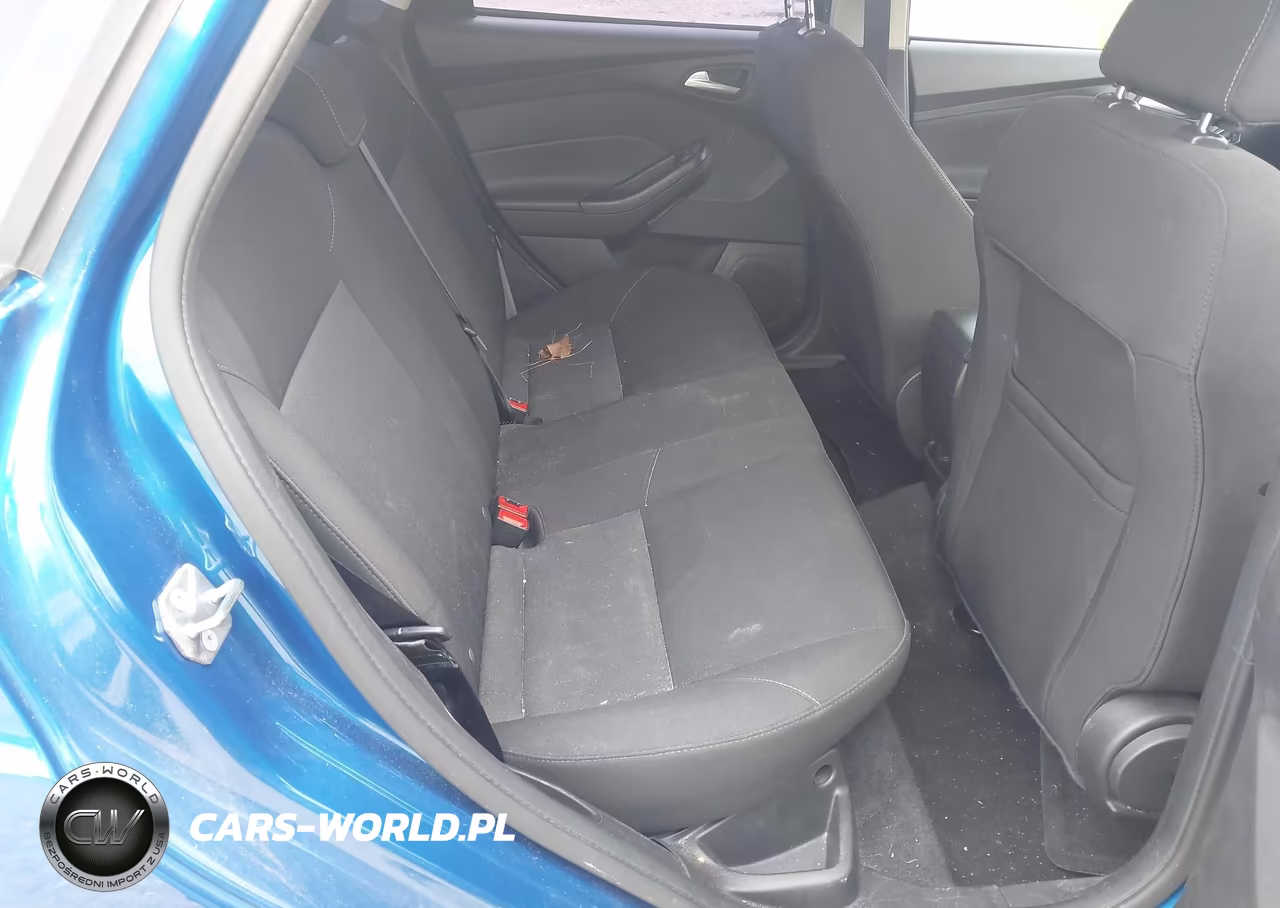 2018 Ford Focus Se VIN:1FADP3F27JL304973 - 8