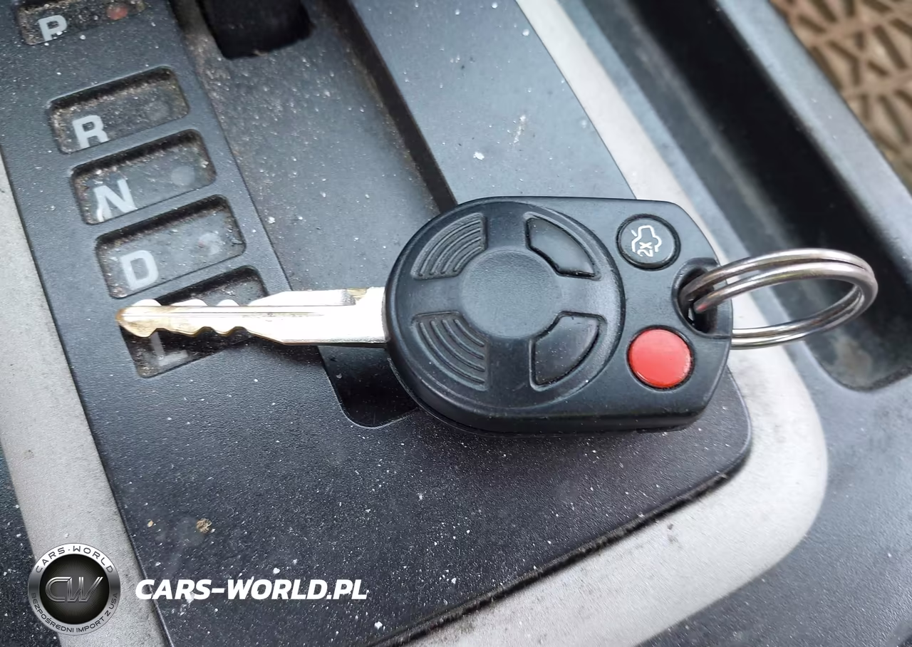 2010 Ford Escape Xls VIN:1FMCU0C79AKB10864 - 11