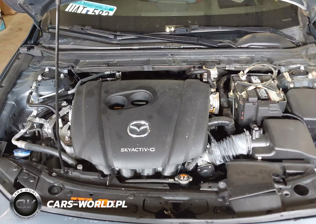 2020 Mazda Mazda3 Premium Package VIN:JM1BPANM6L1157083 - 10