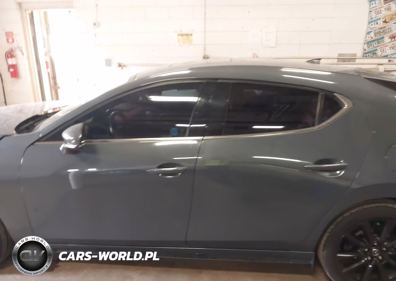 2020 Mazda Mazda3 Premium Package VIN:JM1BPANM6L1157083 - 14