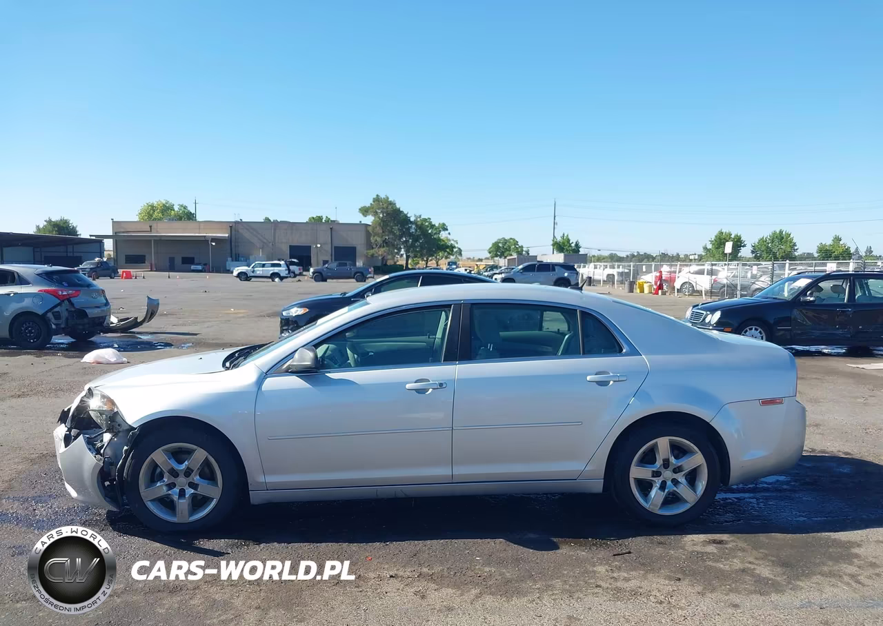 2011 Chevrolet Malibu Ls VIN:1G1ZA5E12BF137971 - 14
