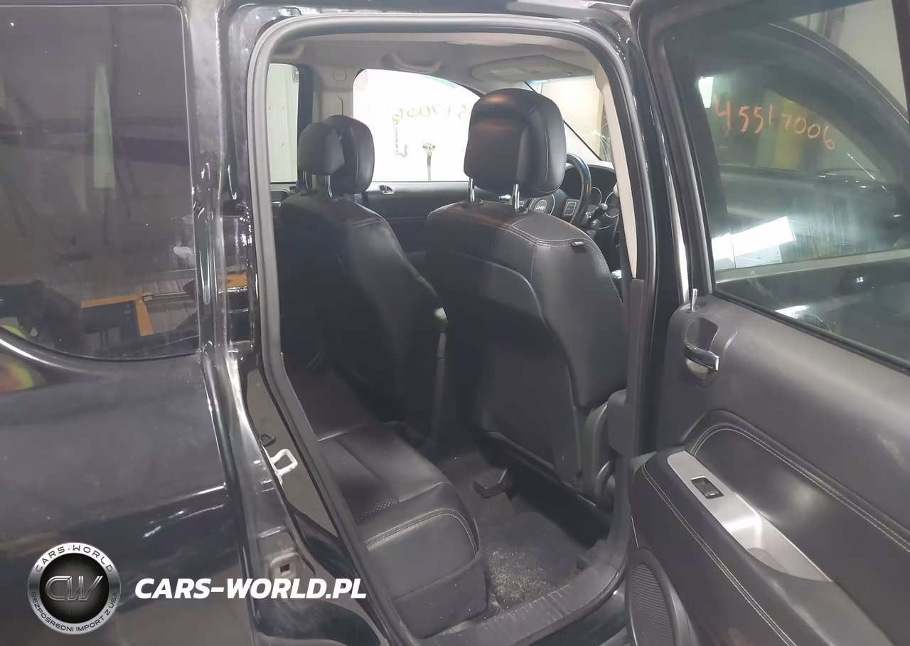 2014 Jeep Compass Latitude VIN:1C4NJDEB0ED528822 - 8