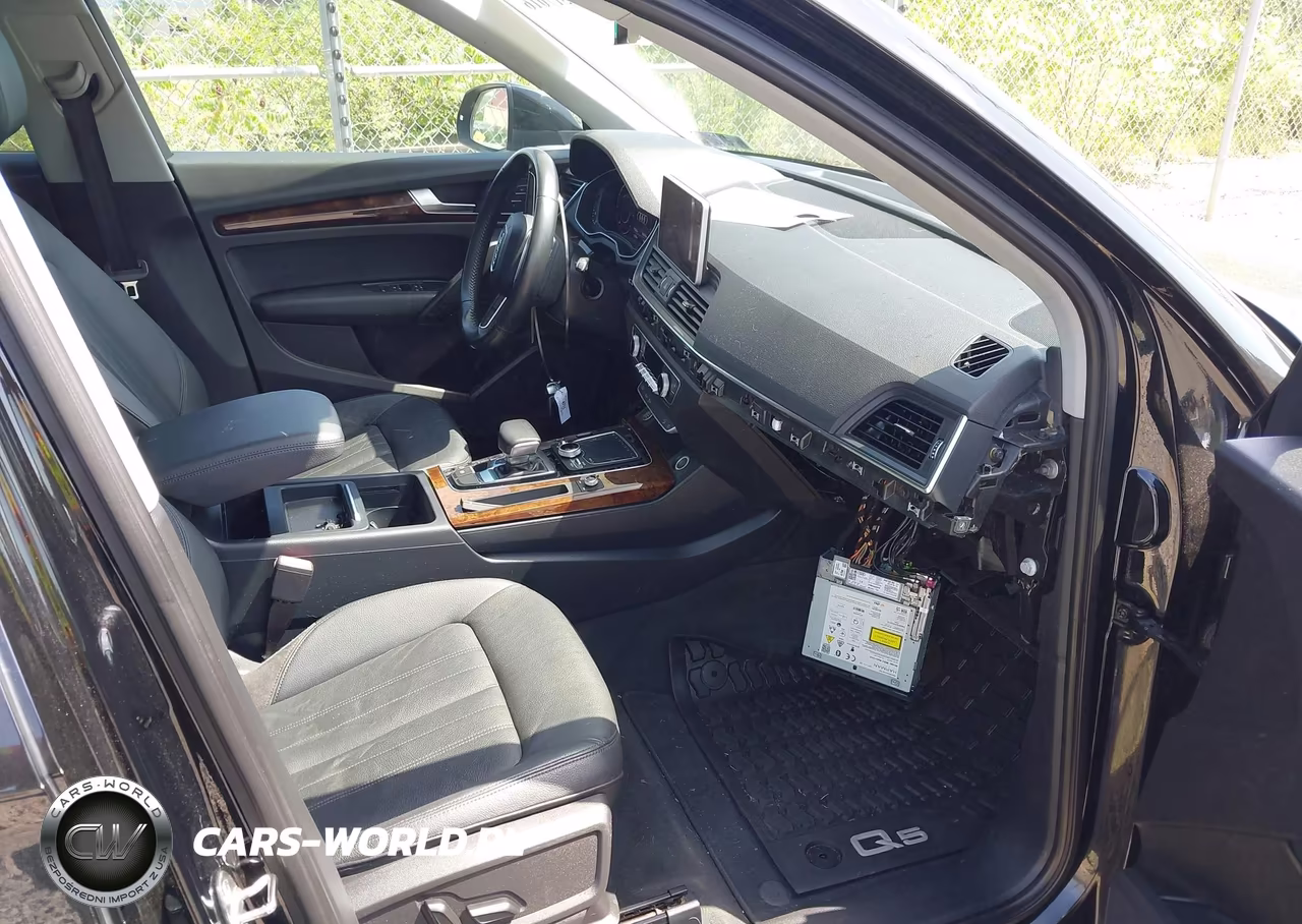 2018 Audi Q5 2.0T Premium-2.0T Tech Premium VIN:WA1ANAFY9J2006369 - 5