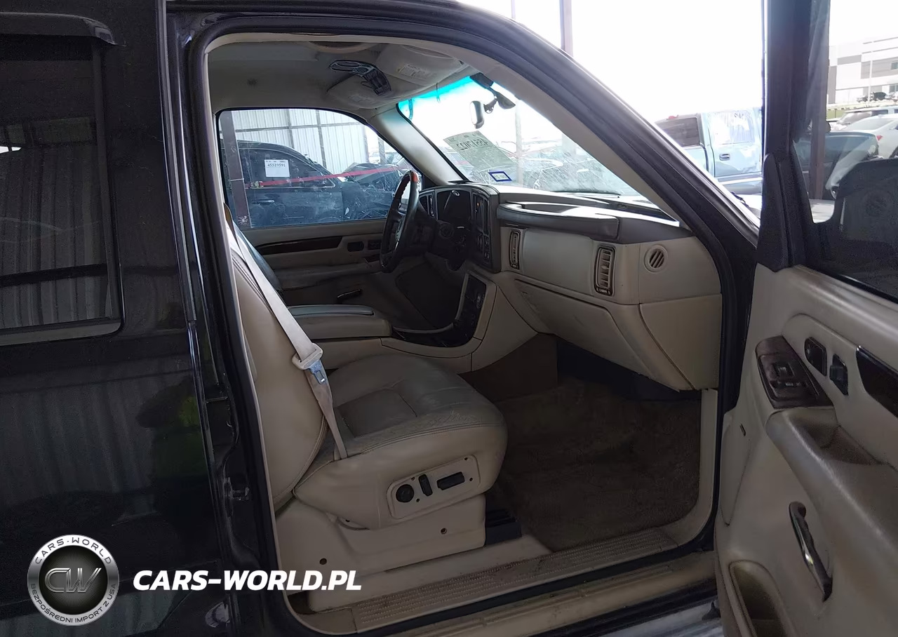 2002 Cadillac Escalade Standard VIN:1GYEC63T82R104332 - 5