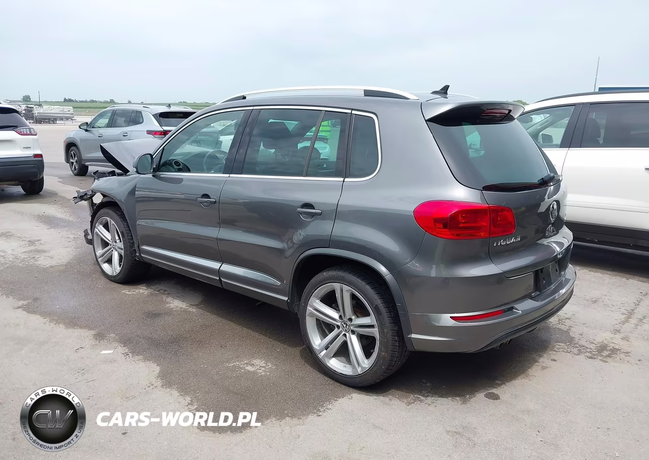 2016 Volkswagen Tiguan R-Line VIN:WVGBV7AX9GW052647 - 3