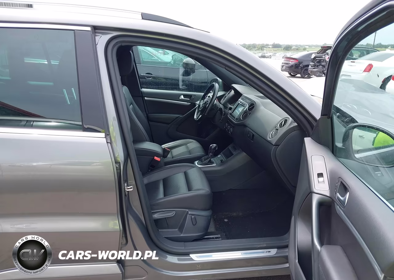 2016 Volkswagen Tiguan R-Line VIN:WVGBV7AX9GW052647 - 5