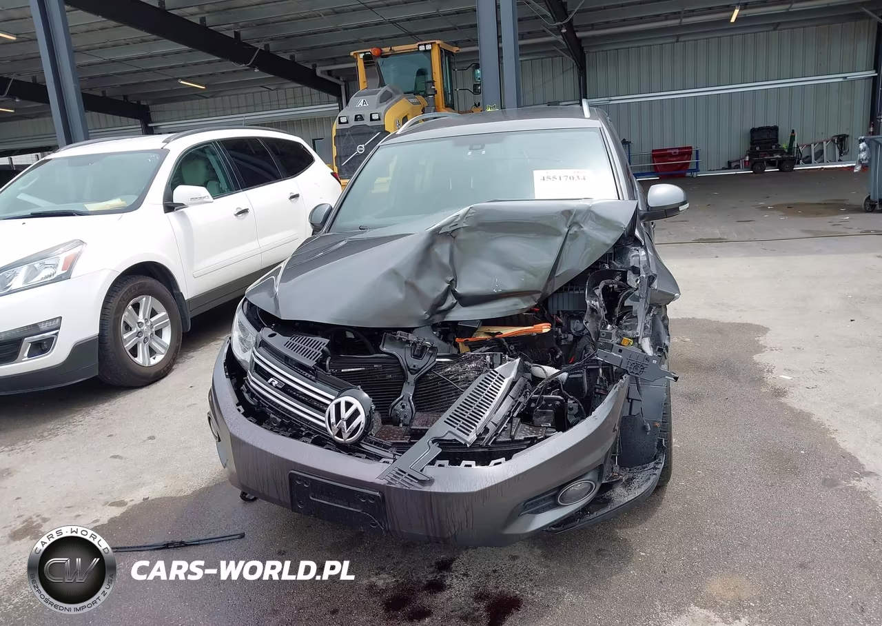 2016 Volkswagen Tiguan R-Line VIN:WVGBV7AX9GW052647 - 6