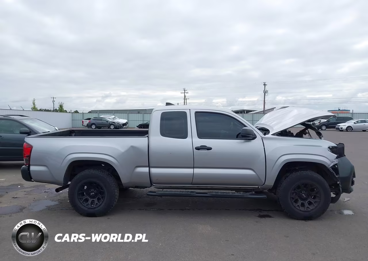 2018 Toyota Tacoma Sr VIN:5TFRX5GN3JX103651 - 14