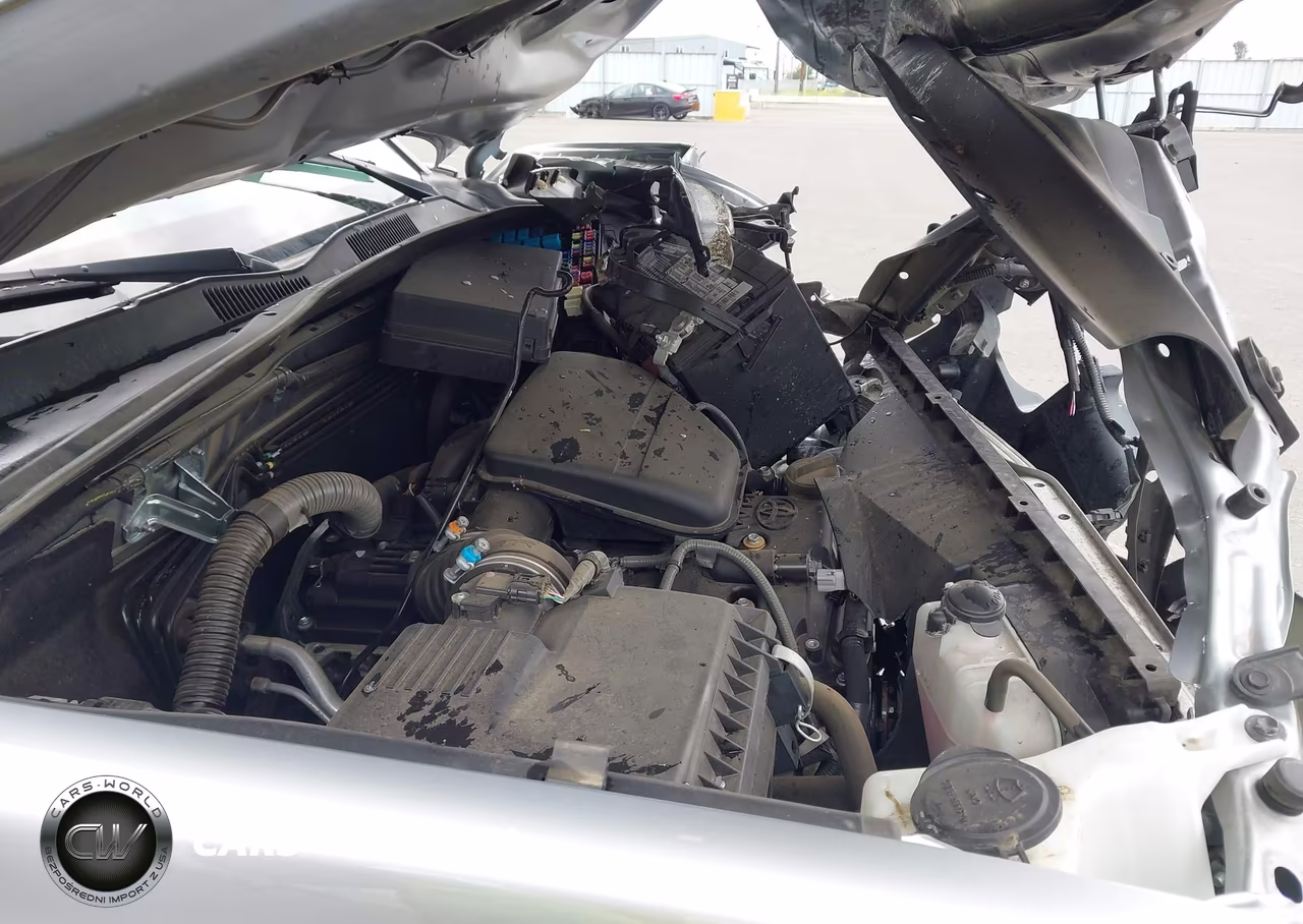 2018 Toyota Tacoma Sr VIN:5TFRX5GN3JX103651 - 18