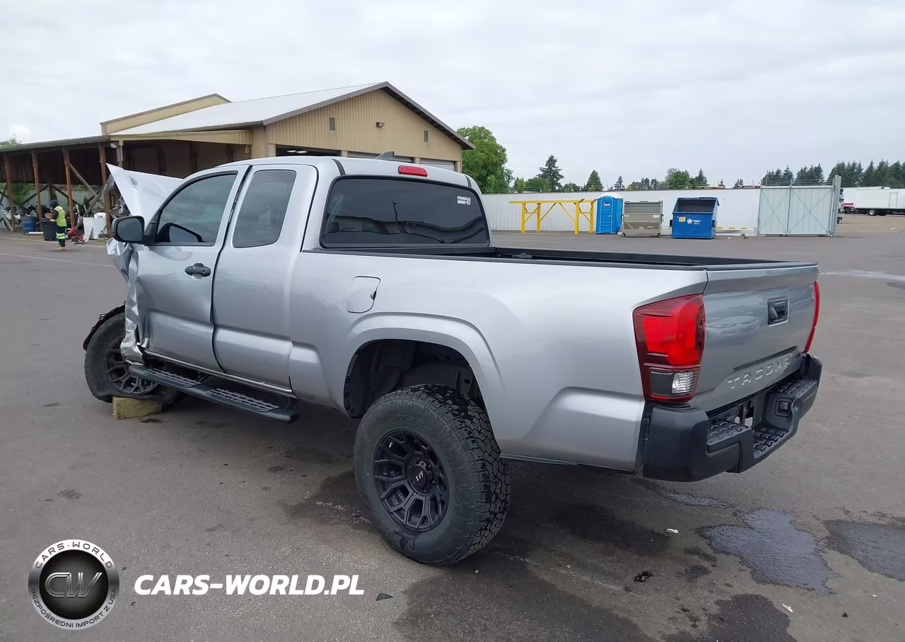 2018 Toyota Tacoma Sr VIN:5TFRX5GN3JX103651 - 3