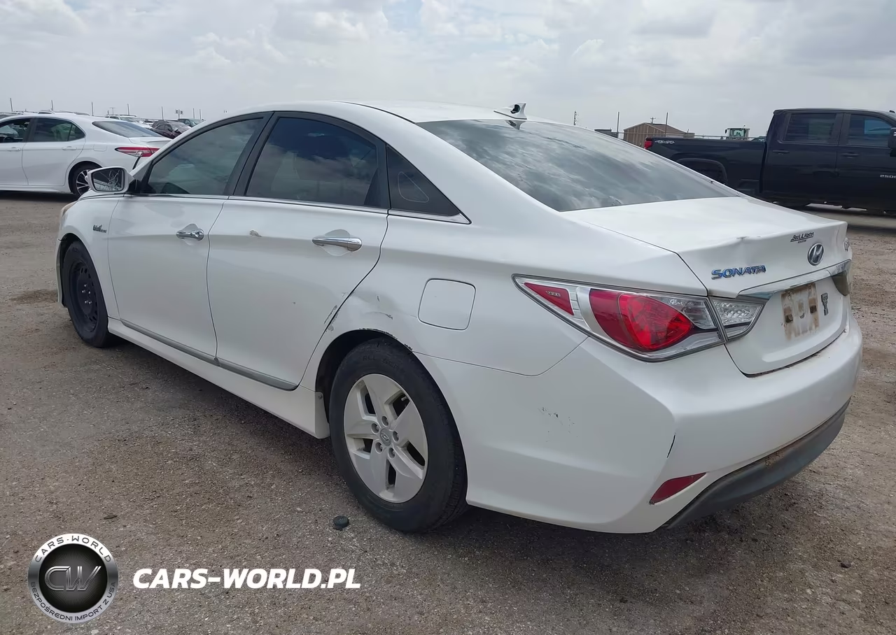 2012 Hyundai Sonata Hybrid VIN:KMHEC4A48CA058454 - 3