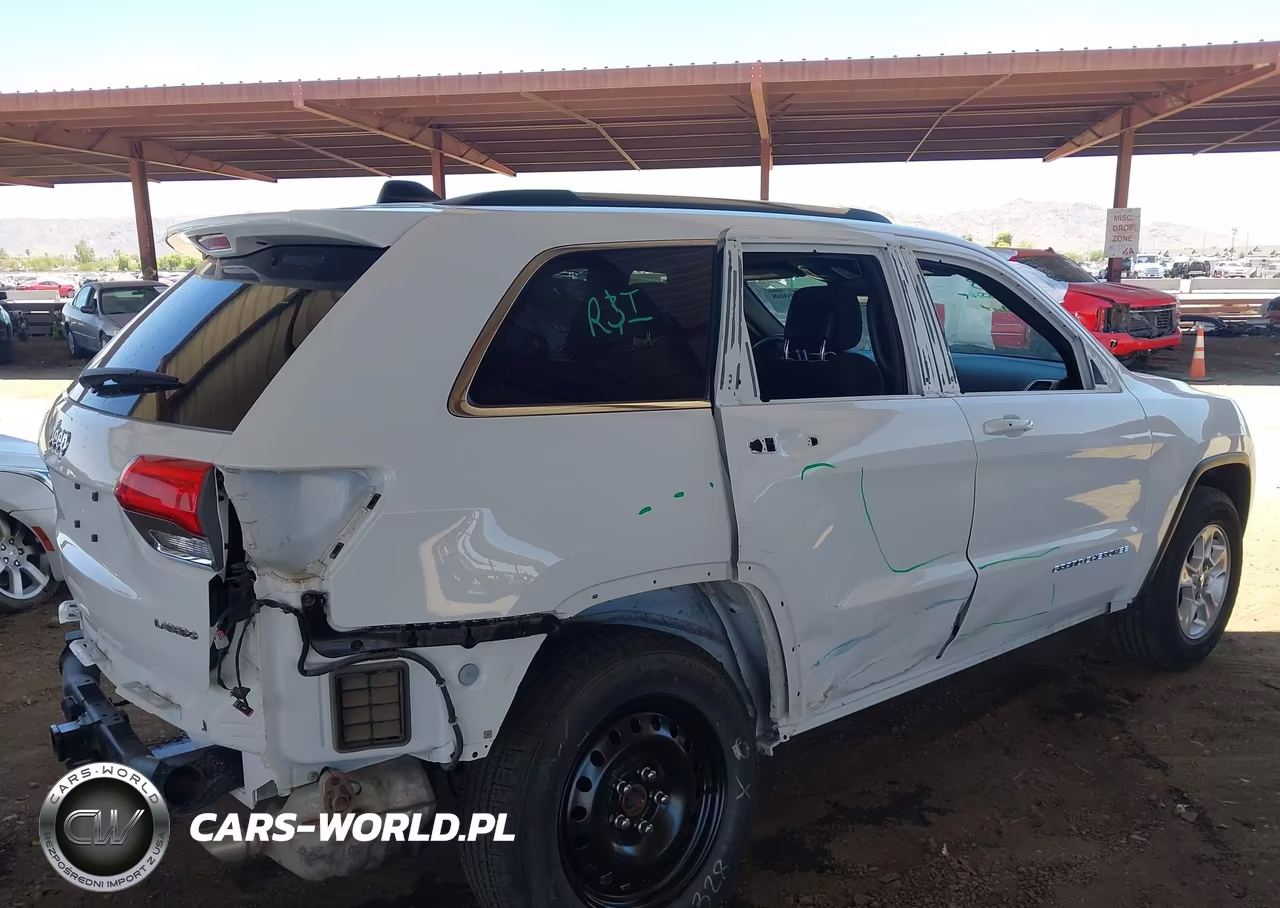 2016 Jeep Grand Cherokee Laredo VIN:1C4RJFAG3GC384982 - 6