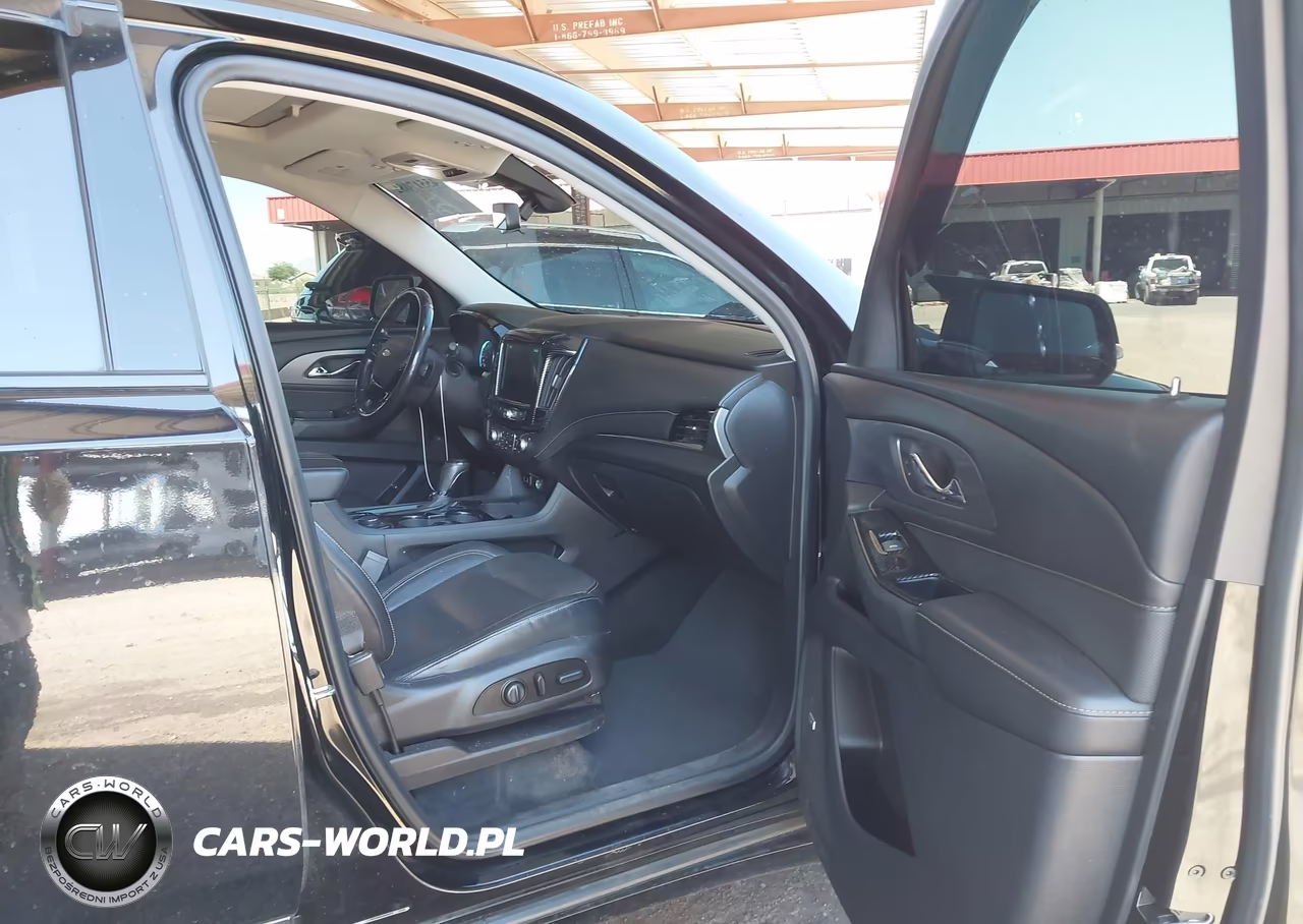 2018 Chevrolet Traverse Premier VIN:1GNERKKW0JJ253184 - 5