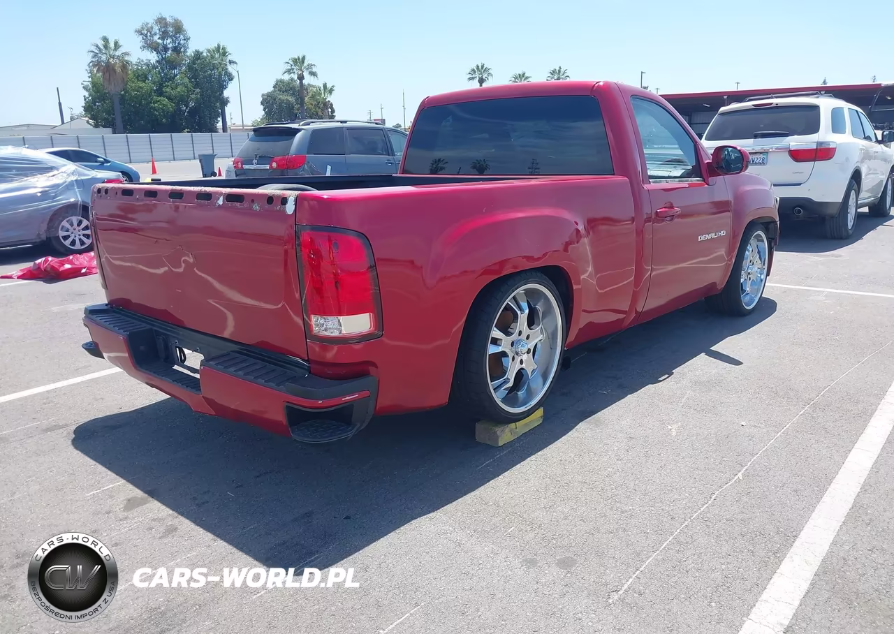 2007 GMC Sierra 1500 Work Truck VIN:1GTEC14X37Z637934 - 4