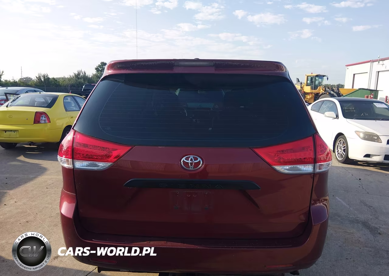 2011 Toyota Sienna VIN:5TDKA3DC5BS003097 - 16