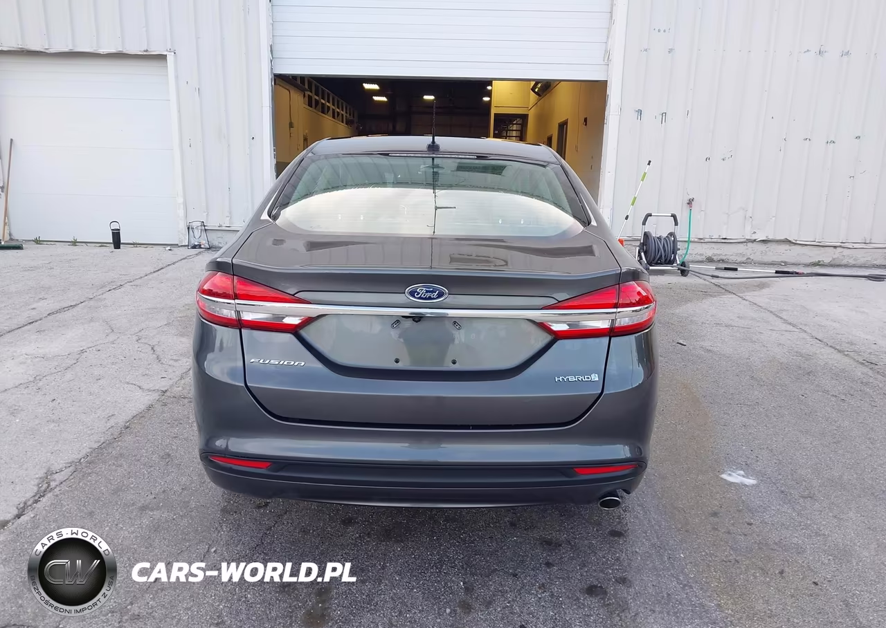 2018 Ford Fusion Hybrid S VIN:3FA6P0UU6JR279111 - 19
