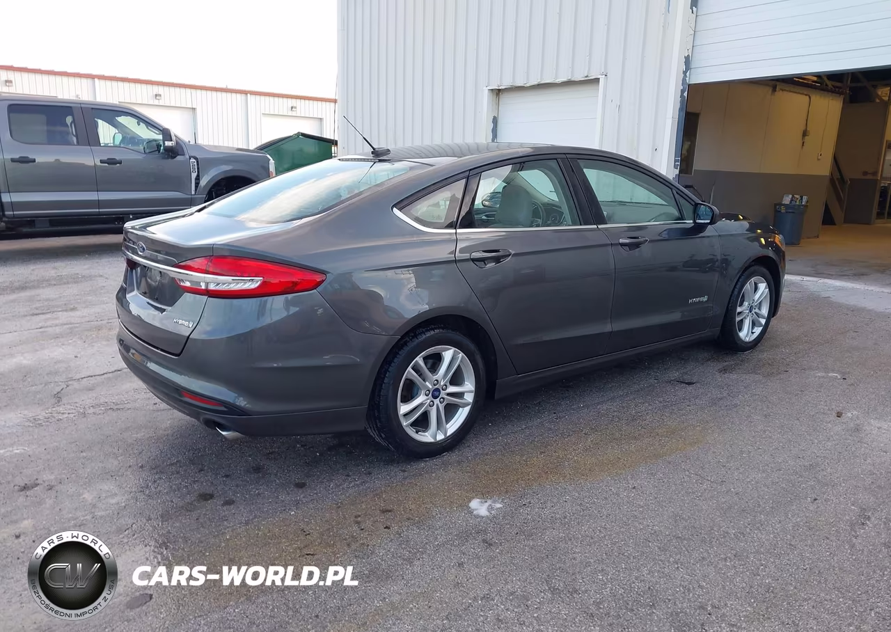 2018 Ford Fusion Hybrid S VIN:3FA6P0UU6JR279111 - 4