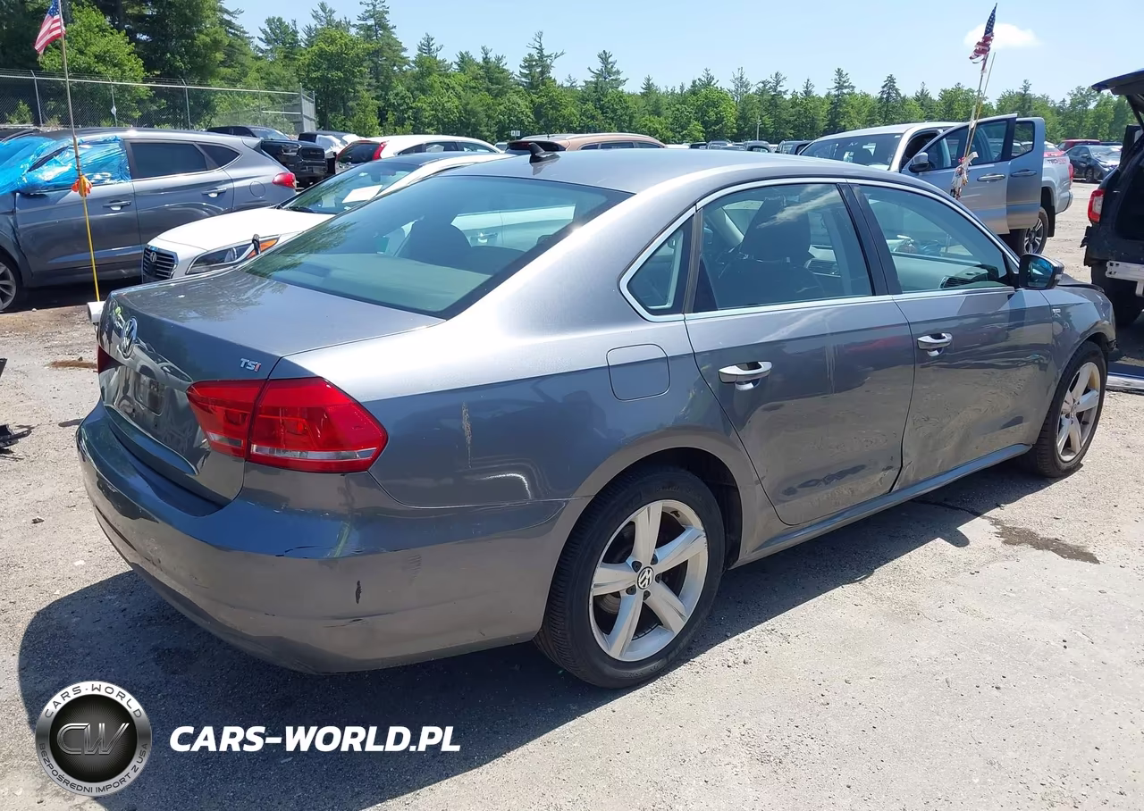 2014 Volkswagen Passat 1.8T Wolfsburg Edition VIN:1VWAT7A30EC028655 - 4