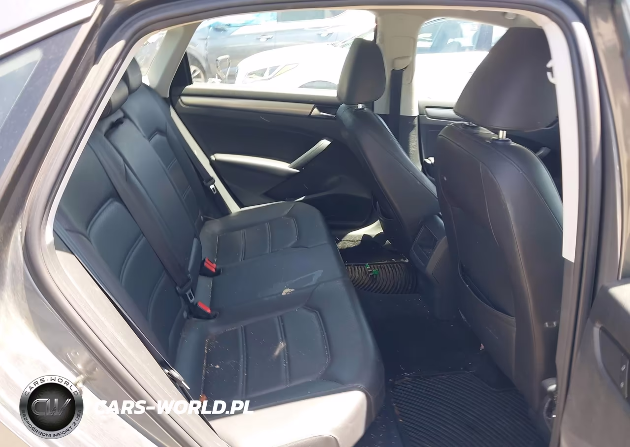 2014 Volkswagen Passat 1.8T Wolfsburg Edition VIN:1VWAT7A30EC028655 - 8