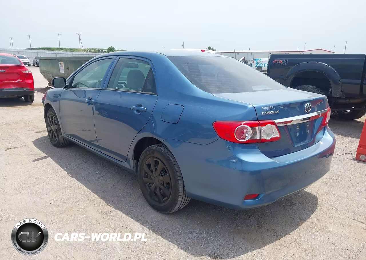 2013 Toyota Corolla L VIN:5YFBU4EE0DP207833 - 3