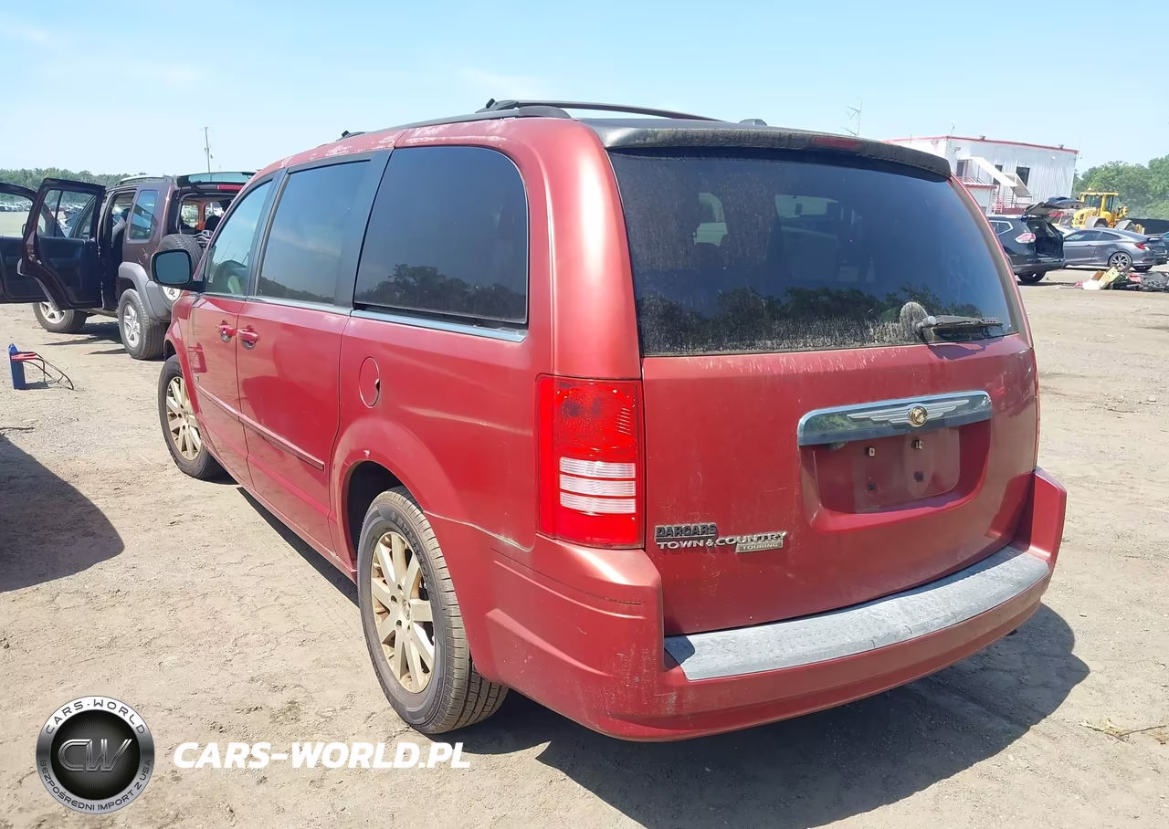 2008 Chrysler Town & Country Touring VIN:2A8HR54P48R842833 - 3