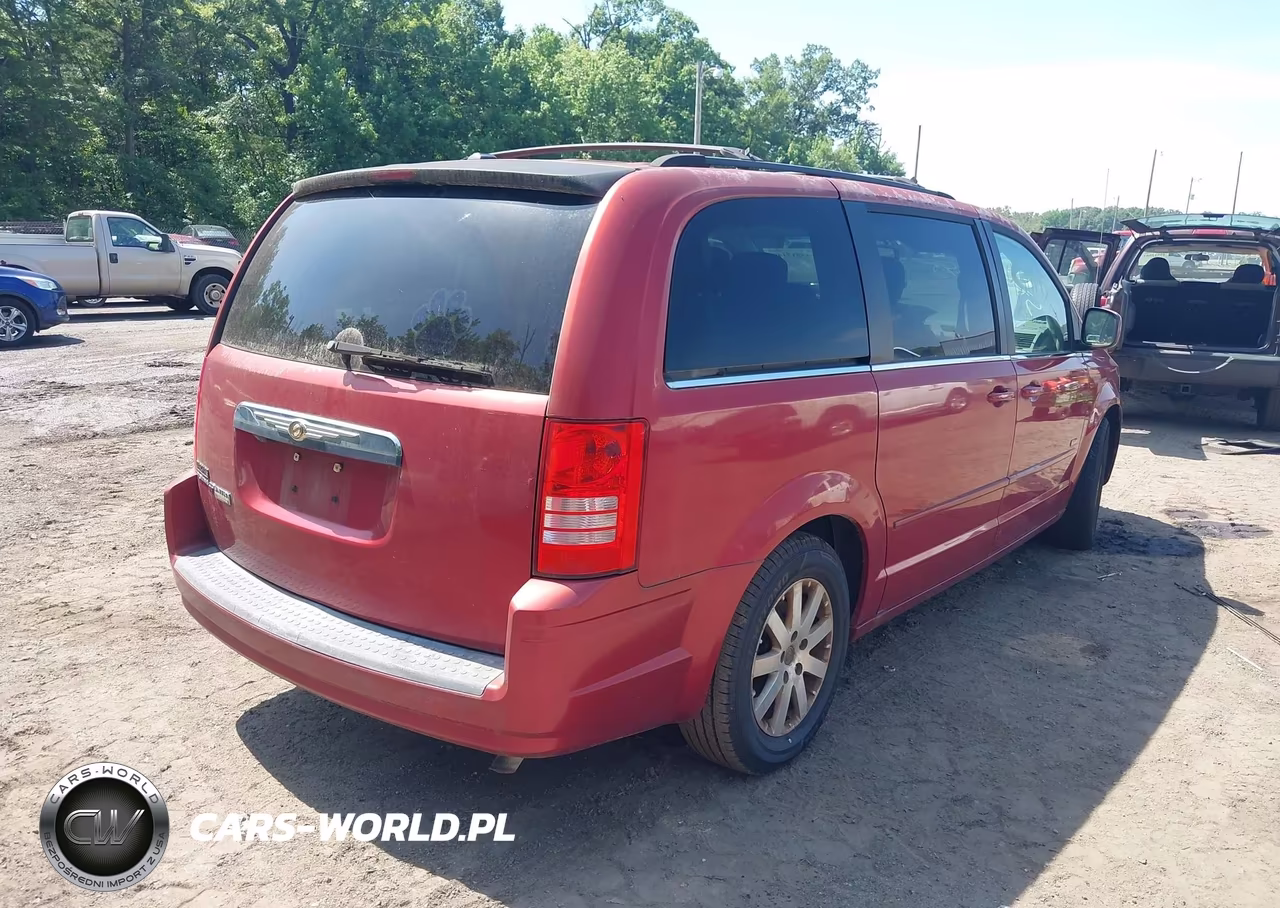 2008 Chrysler Town & Country Touring VIN:2A8HR54P48R842833 - 4