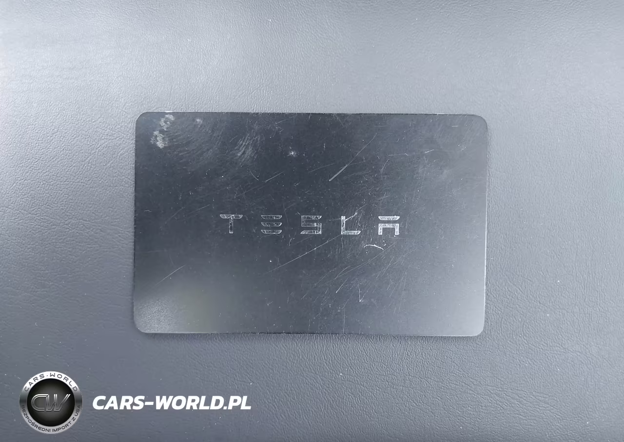 2025 Tesla Model Y Long Range Dual Motor All-Wheel Drive VIN:7SAYGDEE5SF284744 - 11