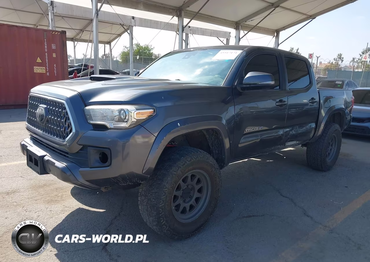 2018 Toyota Tacoma Trd Sport VIN:3TMCZ5AN8JM175475 - 2