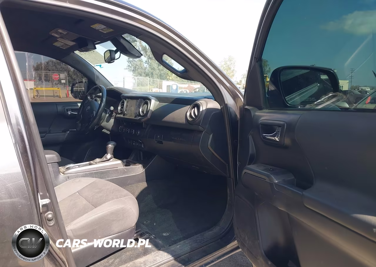 2018 Toyota Tacoma Trd Sport VIN:3TMCZ5AN8JM175475 - 5