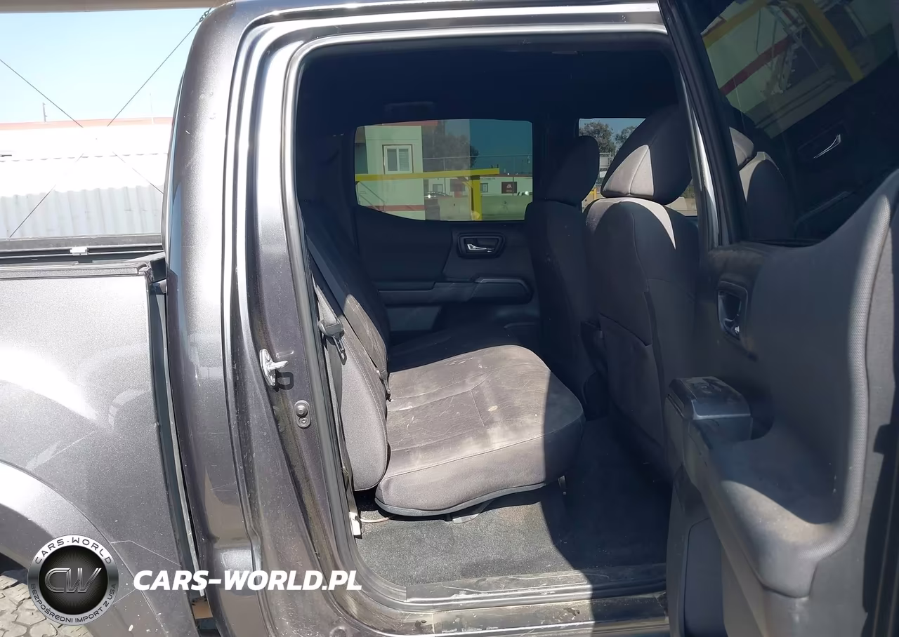 2018 Toyota Tacoma Trd Sport VIN:3TMCZ5AN8JM175475 - 8