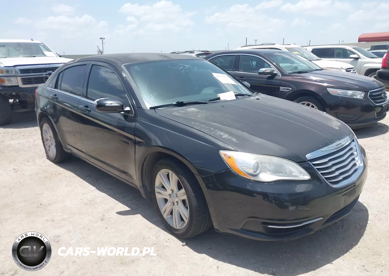 2013 Chrysler 200 Touring – zdjęcie 1 z 14