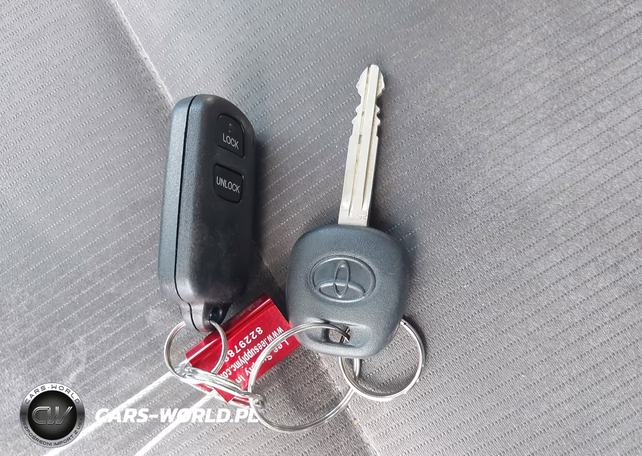 2015 Toyota Corolla L VIN:2T1BURHE0FC466771 - 11