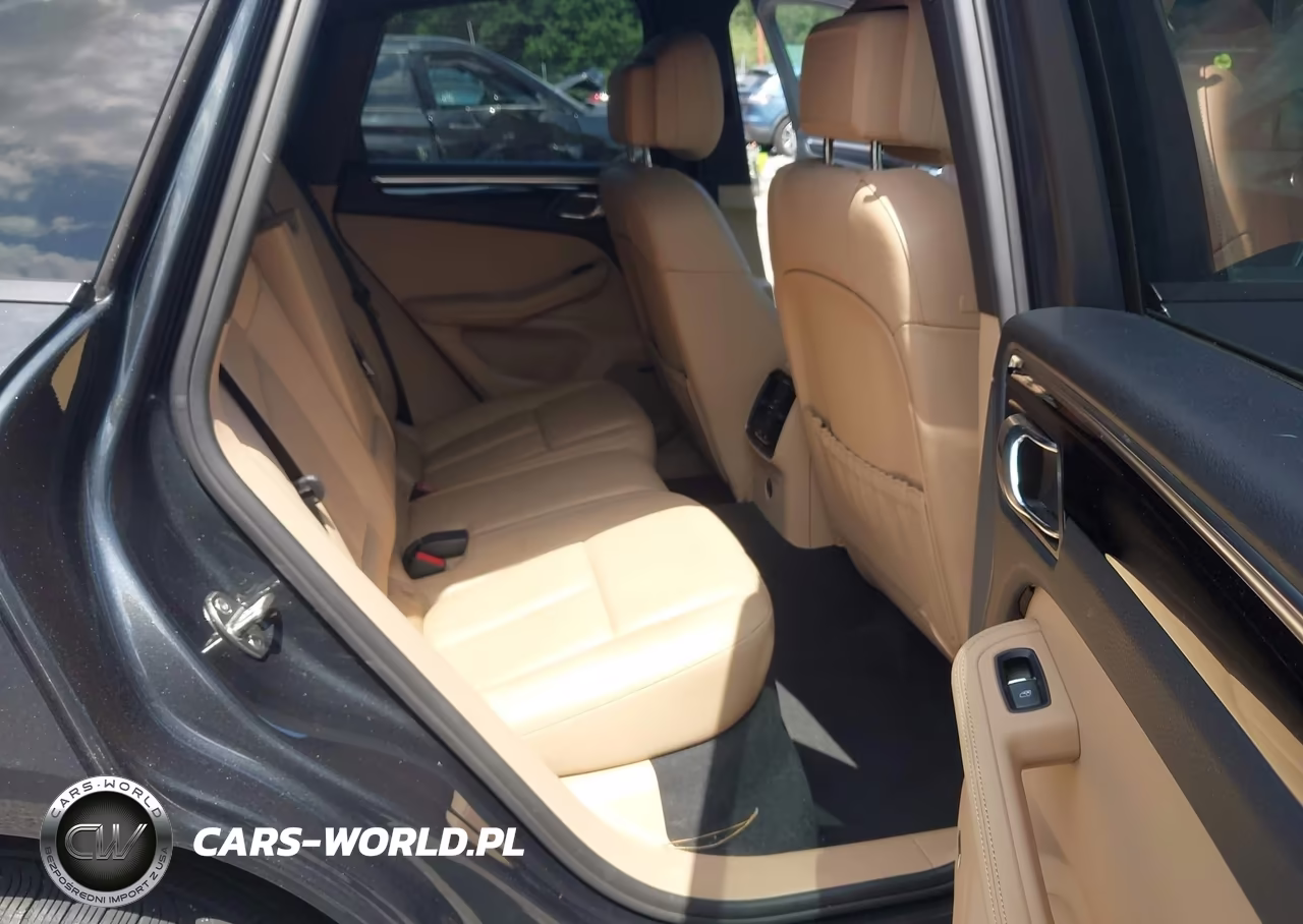 2020 Porsche Macan VIN:WP1AA2A58LLB00467 - 8
