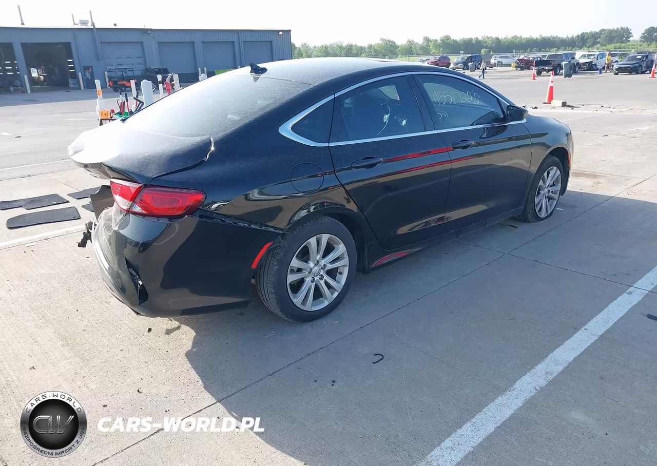 2017 Chrysler 200 Limited Platinum VIN:1C3CCCAG0HN510143 - 4