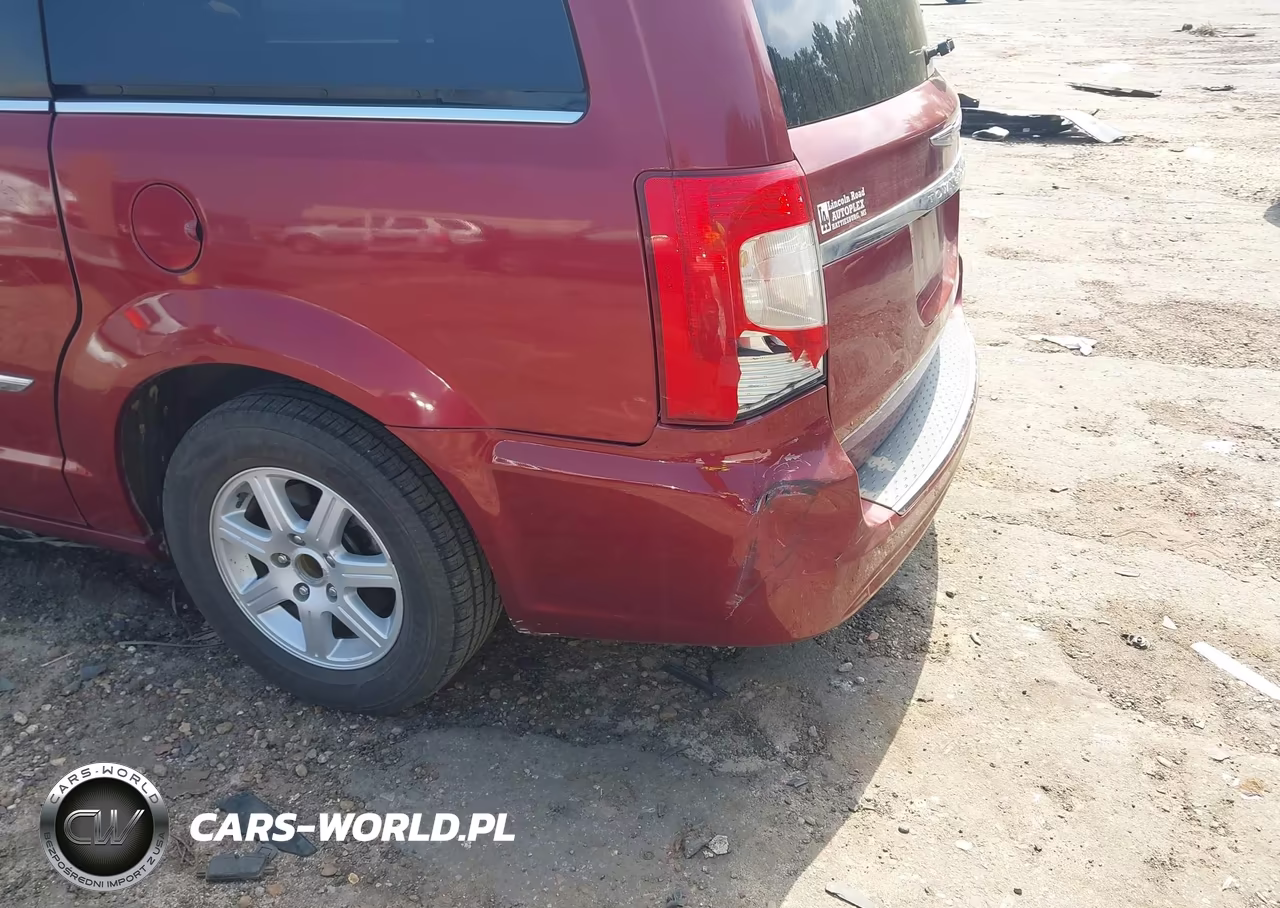 2011 Chrysler Town & Country Touring VIN:2A4RR5DGXBR721785 - 13