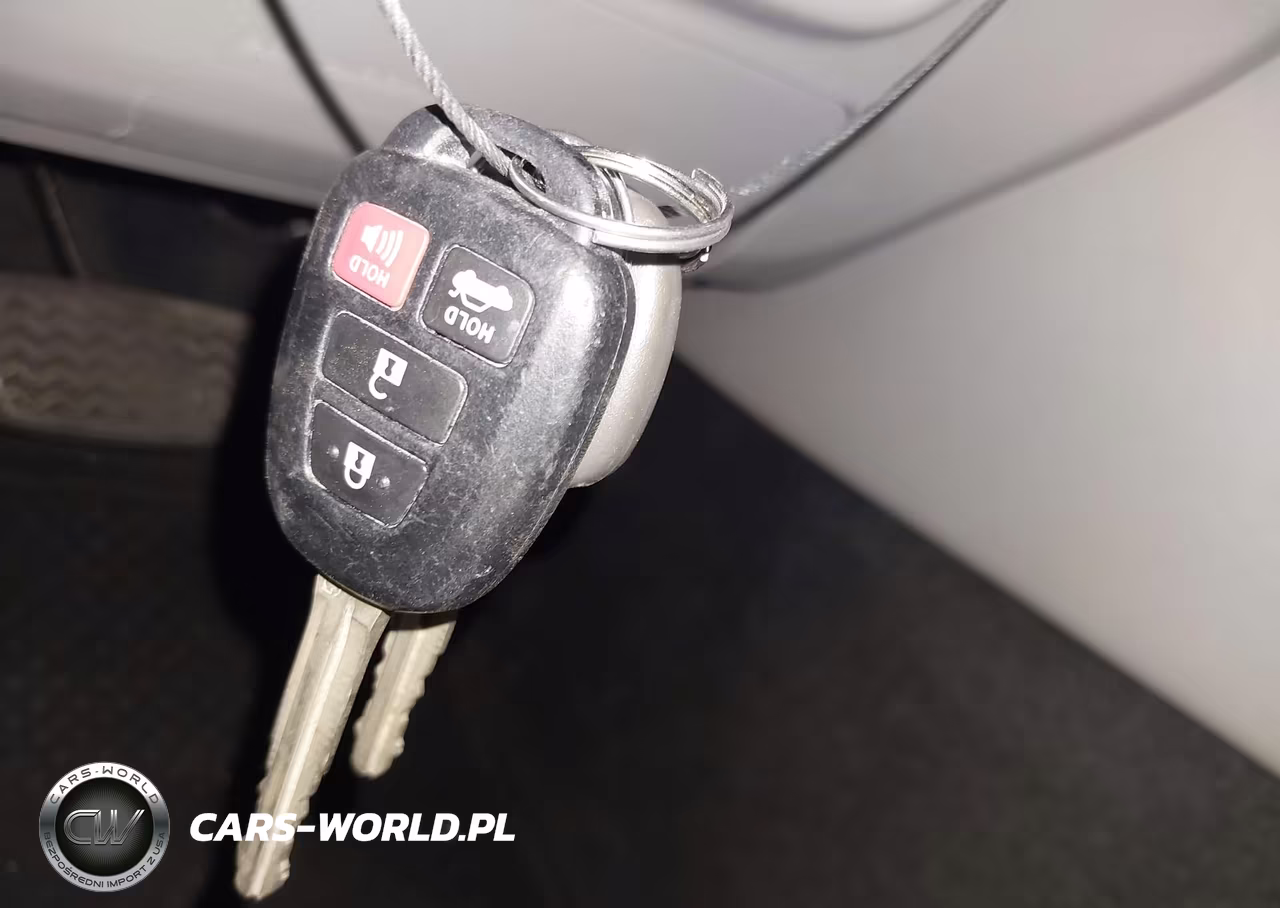 2014 Toyota Camry Le VIN:4T4BF1FK1ER338885 - 11