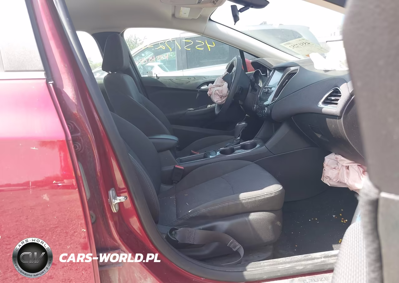 2018 Chevrolet Cruze Lt Auto VIN:1G1BE5SM7J7166332 - 5