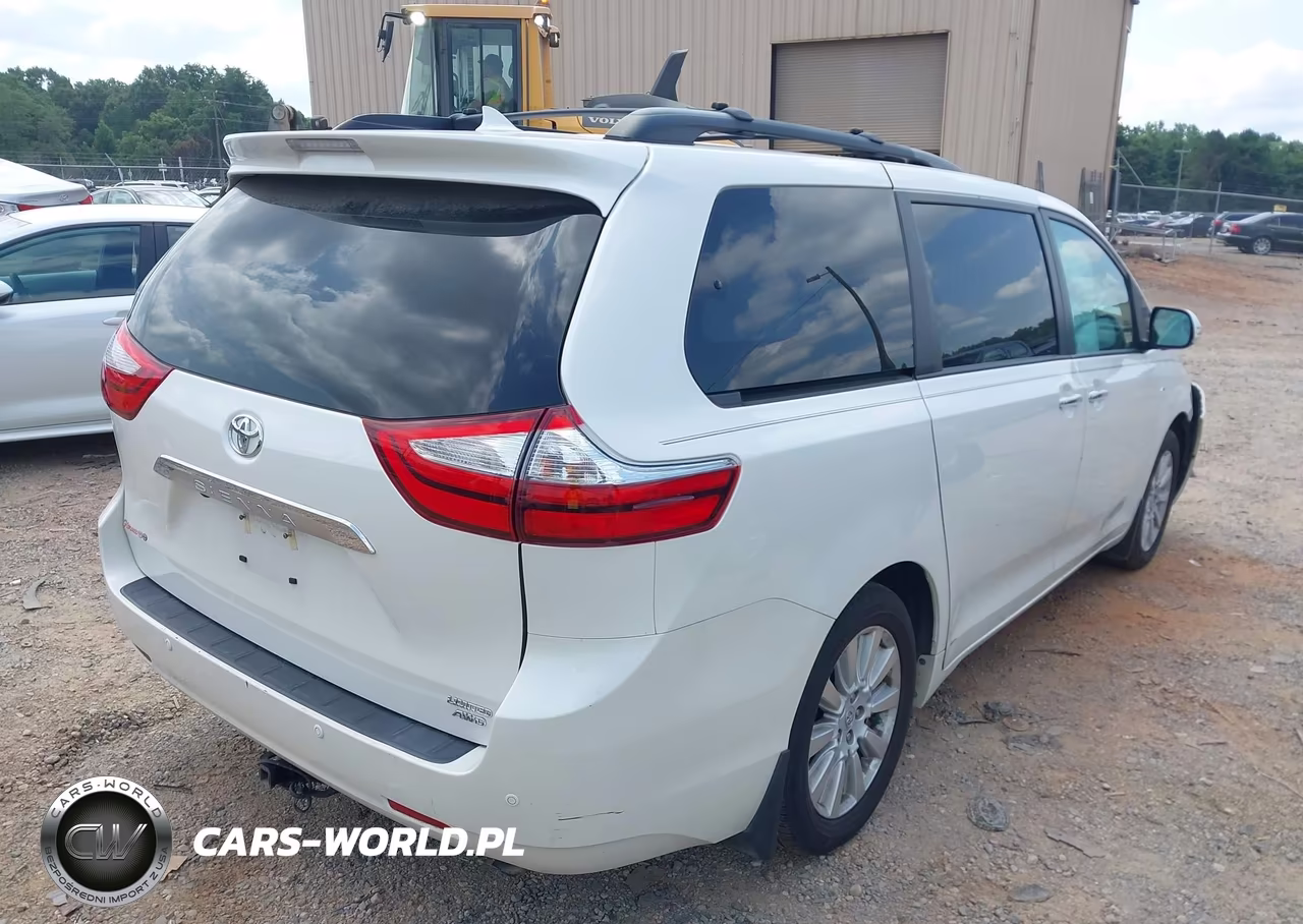 2017 Toyota Sienna Limited Premium 7 Passenger VIN:5TDDZ3DC2HS162315 - 4