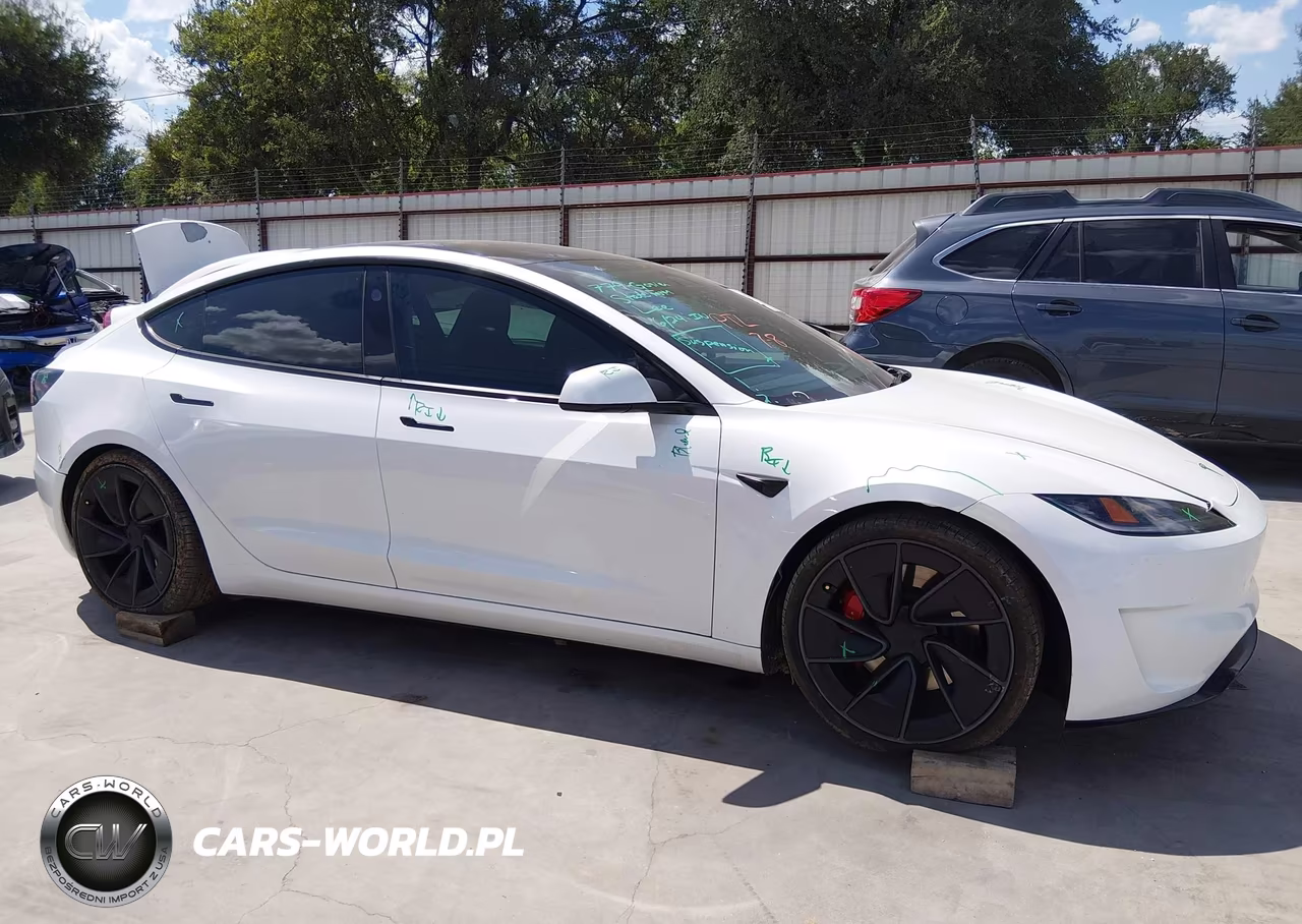 2025 Tesla Model 3 Performance All-Wheel Drive VIN:5YJ3E1ET2SF984960 - 13