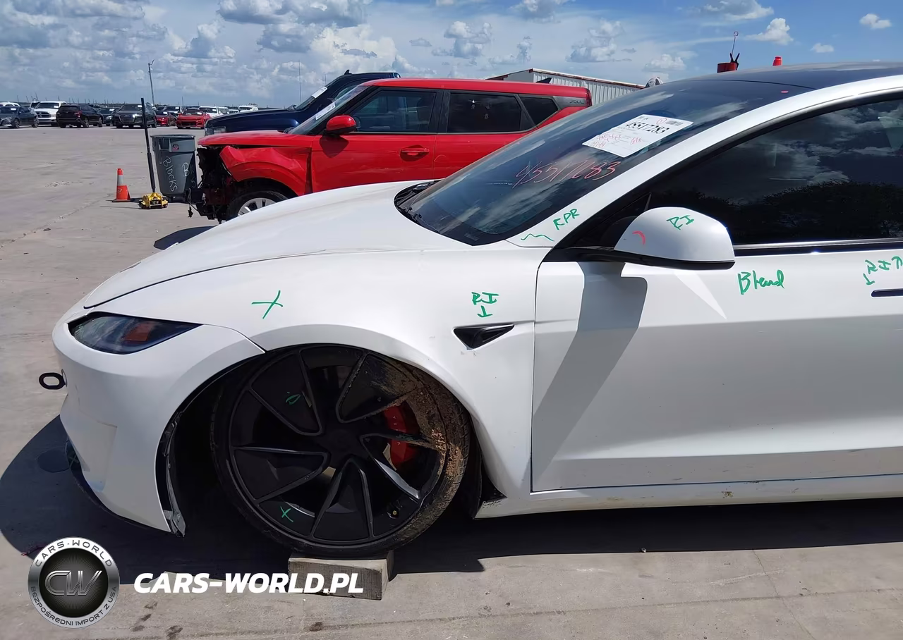 2025 Tesla Model 3 Performance All-Wheel Drive VIN:5YJ3E1ET2SF984960 - 6