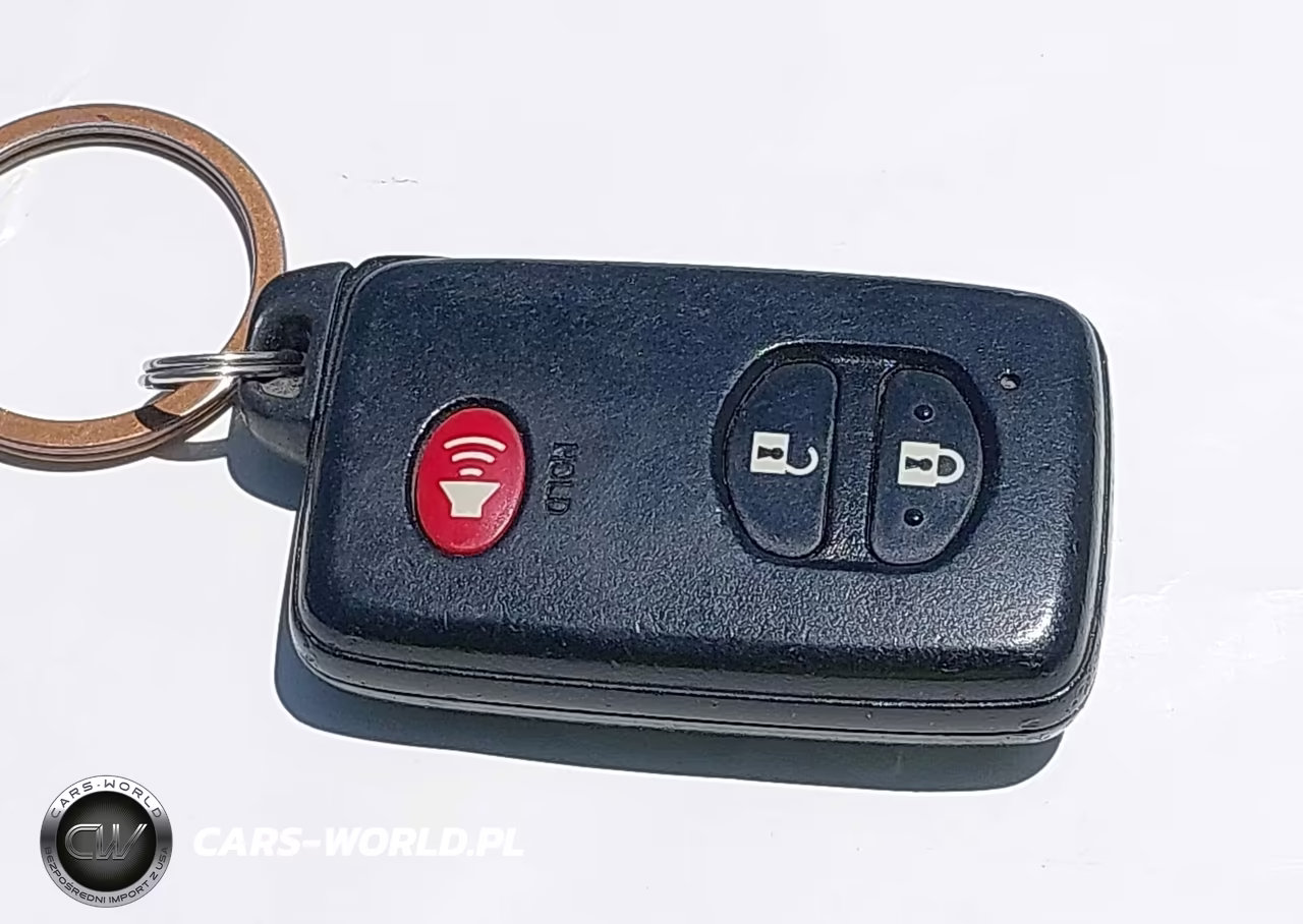 2011 Toyota Prius Two VIN:JTDKN3DU7B0252047 - 11