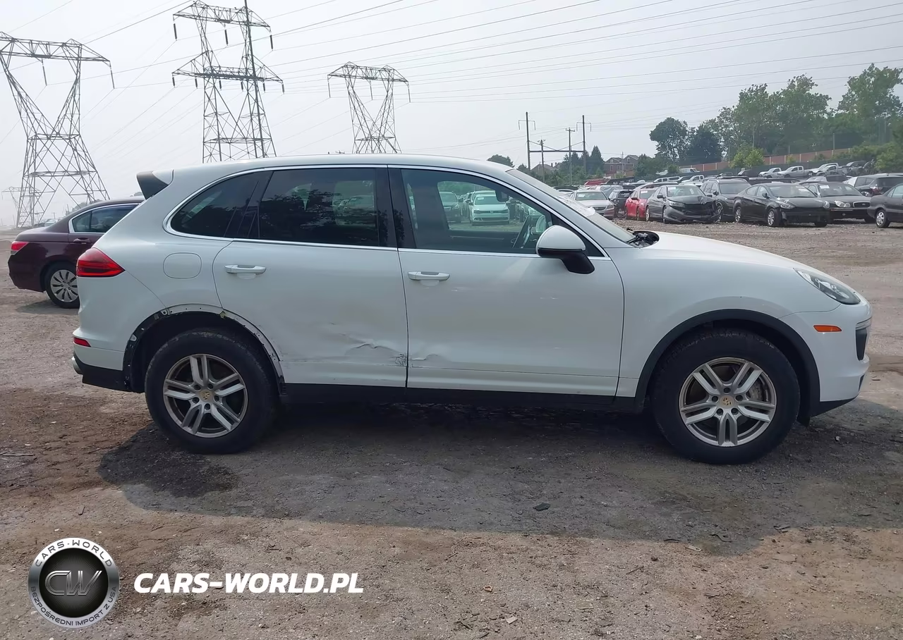 2016 Porsche Cayenne VIN:WP1AA2A20GLA10516 - 13